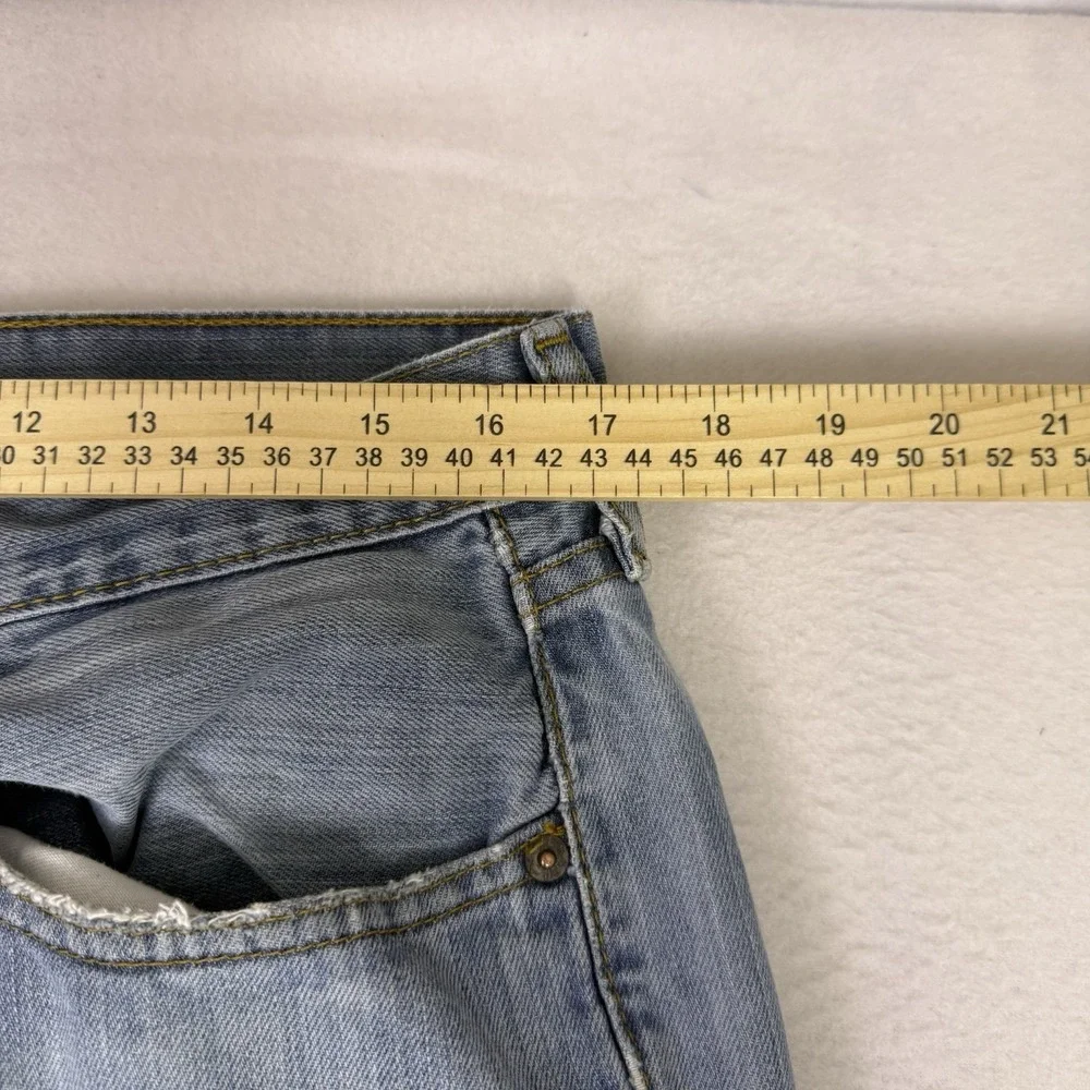 Levi's 559 Relaxed Straight Jeans Men's 34x32 Light‎ Wash Distressed Denim
